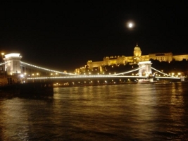 Kedjebron med Slottet